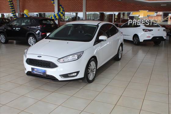 FORD FOCUS 2.0 SE 16V FLEX 4P POWERSHIFT